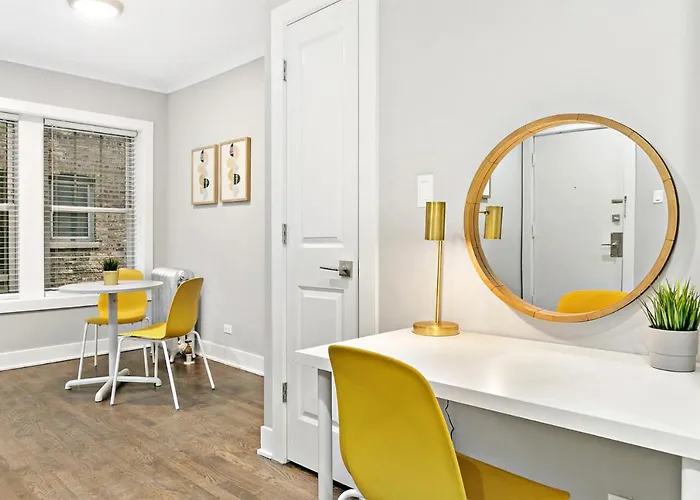 Apartment 1br Stylishly Furnished In Lakeview - Oakdale 1s Chicago