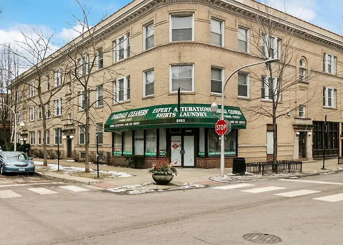 Apartment 1br Stylishly Furnished In Lakeview - Oakdale 1s Chicago