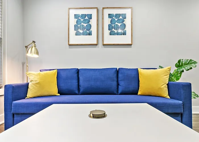 1br Stylishly Furnished In Lakeview - Oakdale 1s *